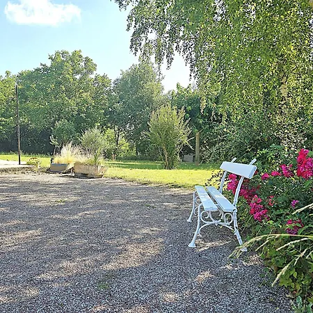 Belle Maison Mas Grenier - 14 Personnes - 11 Lits - Piscine Privee - Grand Jardin - Jeux Enfants - Parking Gratuit Sur Place Casa de Férias