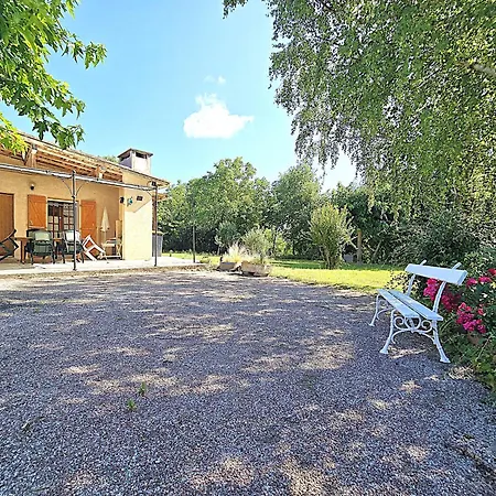 Belle Maison Mas Grenier - 14 Personnes - 11 Lits - Piscine Privee - Grand Jardin - Jeux Enfants - Parking Gratuit Sur Place