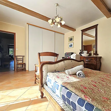 Casa de Férias Belle Maison Mas Grenier - 14 Personnes - 11 Lits - Piscine Privee - Grand Jardin - Jeux Enfants - Parking Gratuit Sur Place Mas-Grenier