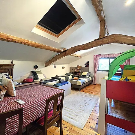 Casa de Férias Belle Maison Mas Grenier - 14 Personnes - 11 Lits - Piscine Privee - Grand Jardin - Jeux Enfants - Parking Gratuit Sur Place