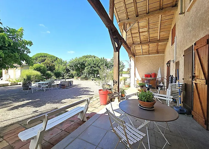 Belle Maison Mas Grenier - 14 Personnes - 11 Lits - Piscine Privee - Grand Jardin - Jeux Enfants - Parking Gratuit Sur Place