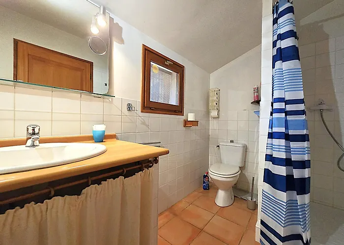 Belle Maison Mas Grenier - 14 Personnes - 11 Lits - Piscine Privee - Grand Jardin - Jeux Enfants - Parking Gratuit Sur Place Σπίτι διακοπών *