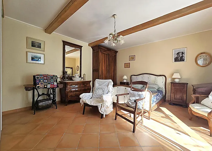 Belle Maison Mas Grenier - 14 Personnes - 11 Lits - Piscine Privee - Grand Jardin - Jeux Enfants - Parking Gratuit Sur Place * Mas-Grenier