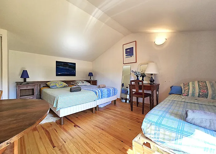 Belle Maison Mas Grenier - 14 Personnes - 11 Lits - Piscine Privee - Grand Jardin - Jeux Enfants - Parking Gratuit Sur Place Σπίτι διακοπών *